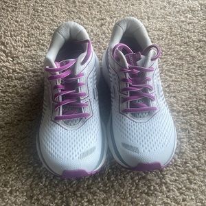 Brooks Ghost 12 women’s running shoes size 6